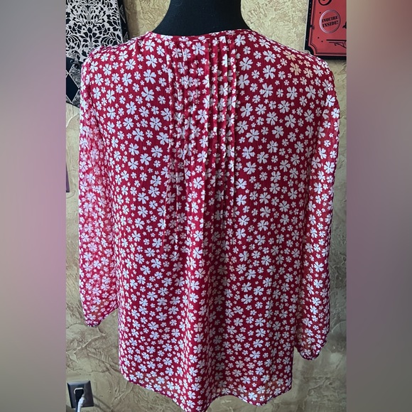 Tommy Hilfiger top - Picture 6 of 6